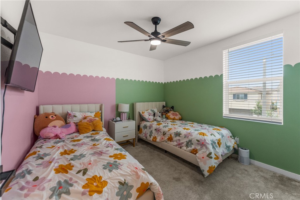 559 Colorado Drive Rialto, CA 92377 - Photo 11 of 41