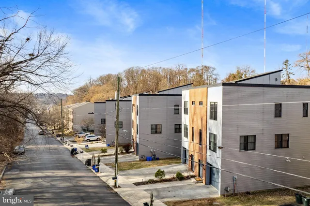 $590,000 | 286 Parker Avenue, Unit C, Philadelphia, PA 19128