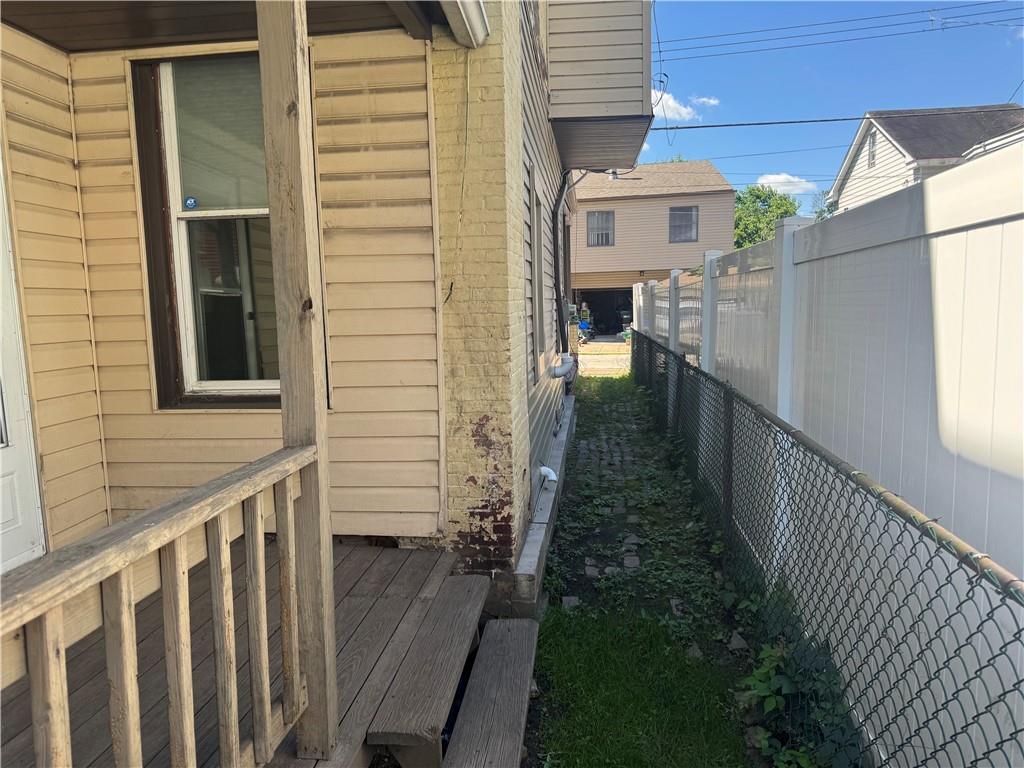 1732 Middle Street Pittsburgh, PA 15215 - Photo 11 of 35