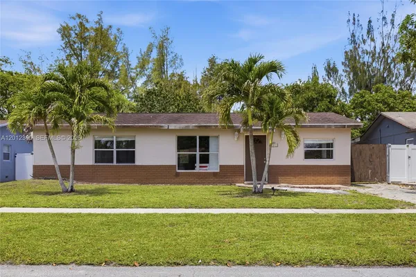 $390,000 | 7811 Southwest 9th Street, North Lauderdale, FL 33068