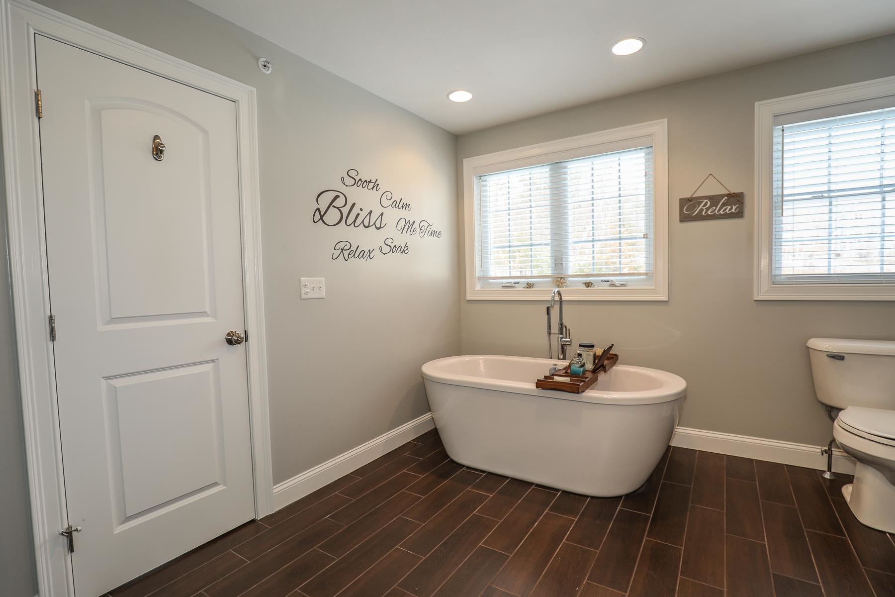 56 Stark Road Derry, NH 03038 - Photo 19 of 40