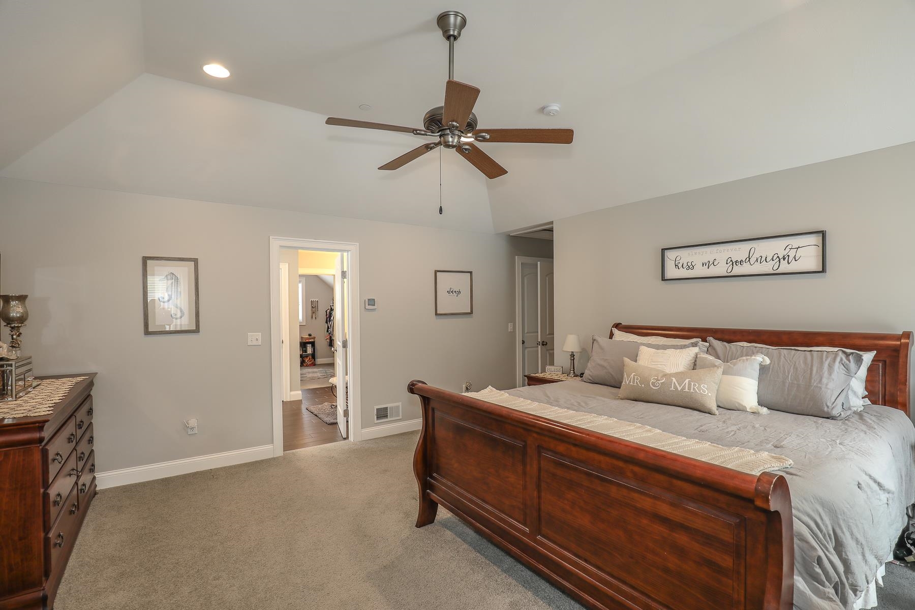56 Stark Road Derry, NH 03038 - Photo 24 of 40