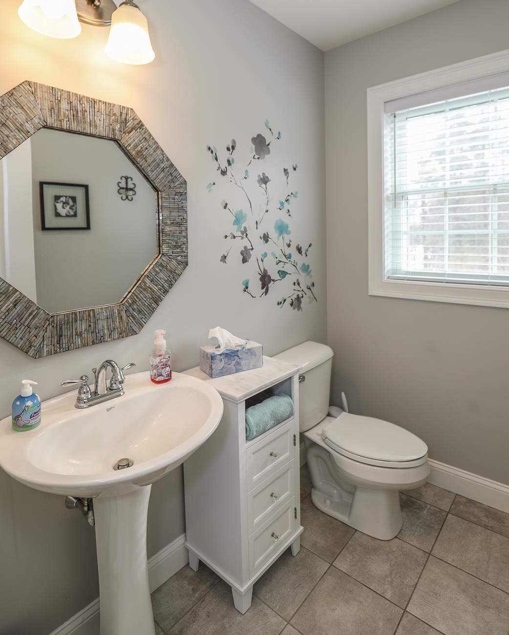 56 Stark Road Derry, NH 03038 - Photo 29 of 40