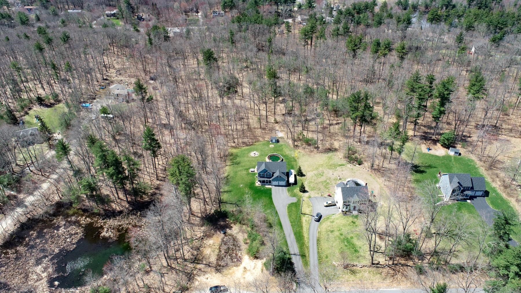 56 Stark Road Derry, NH 03038 - Photo 5 of 40
