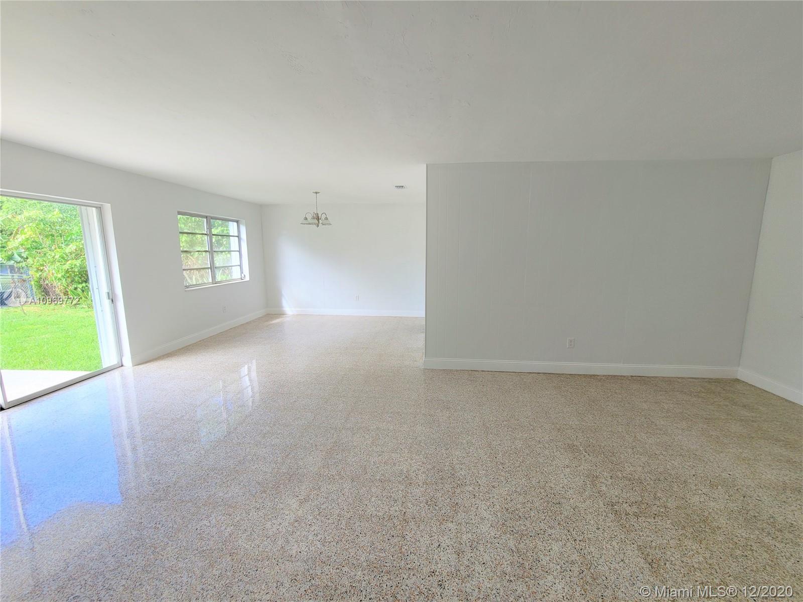 19520 Whispering Pines Road Cutler Bay, FL 33157 - Photo 3 of 13 Gallery Image 3