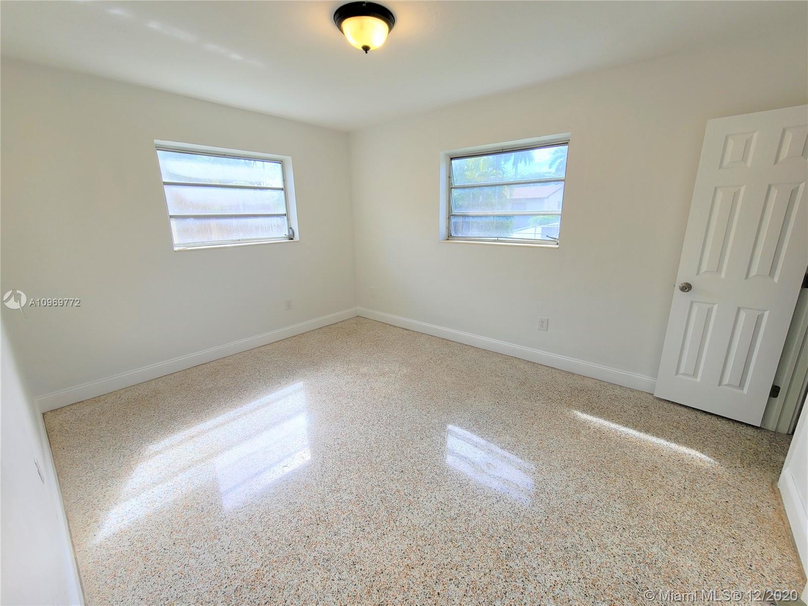 19520 Whispering Pines Road Cutler Bay, FL 33157 - Photo 5 of 13 Gallery Image 5