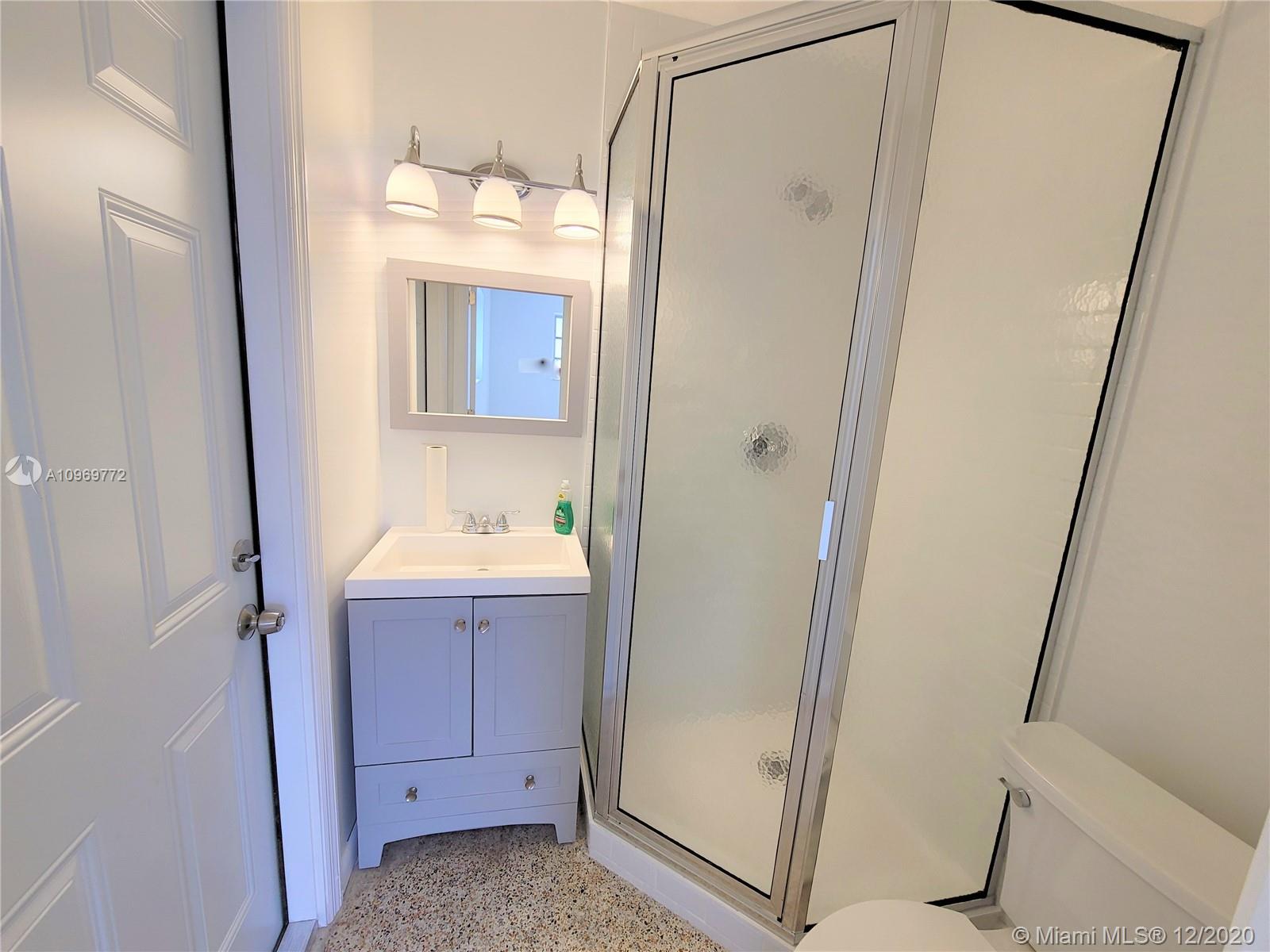 19520 Whispering Pines Road Cutler Bay, FL 33157 - Photo 8 of 13 Gallery Image 8