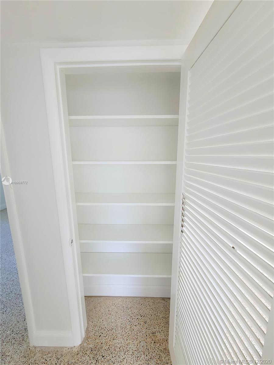 19520 Whispering Pines Road Cutler Bay, FL 33157 - Photo 10 of 13 Gallery Image 10