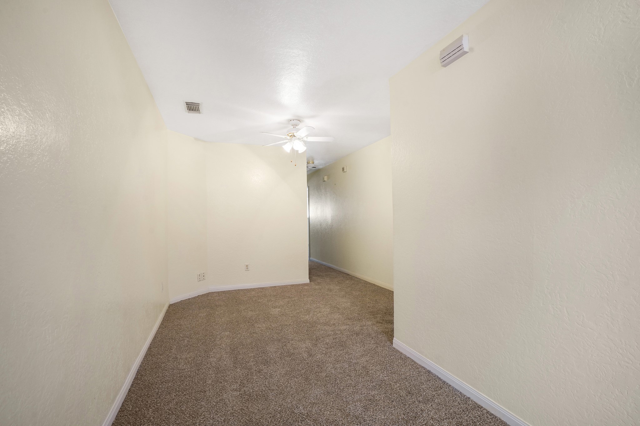 50 Evanston Street, Unit 3 Houston, TX 77015 - Photo 11 of 21 a view of an empty room