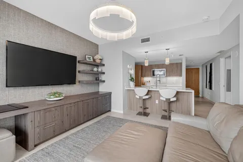 $884,000 | 401 North Birch Road, Unit 1103, Fort Lauderdale, FL 33304