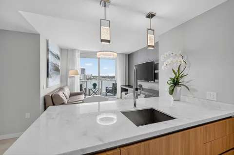 $884,000 | 401 North Birch Road, Unit 1103, Fort Lauderdale, FL 33304