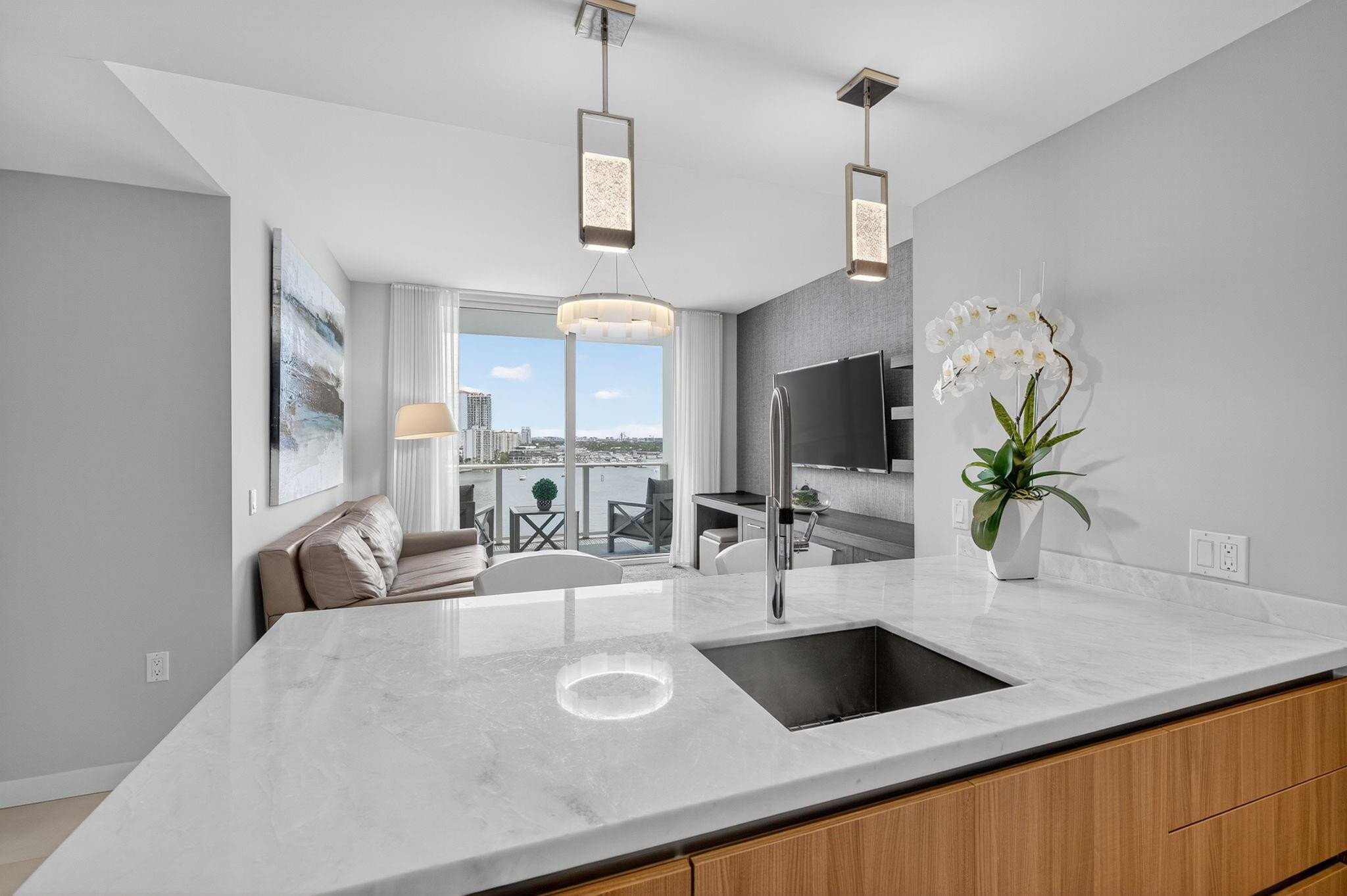 401 North Birch Road, Unit 1103 Fort Lauderdale, FL 33304 - Photo 15 of 45 Photo 15