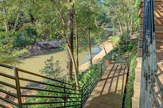 a view of a backyard of the house