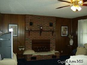 28747 Concord Road Palmyra, IL 62674 - Photo 3 of 7