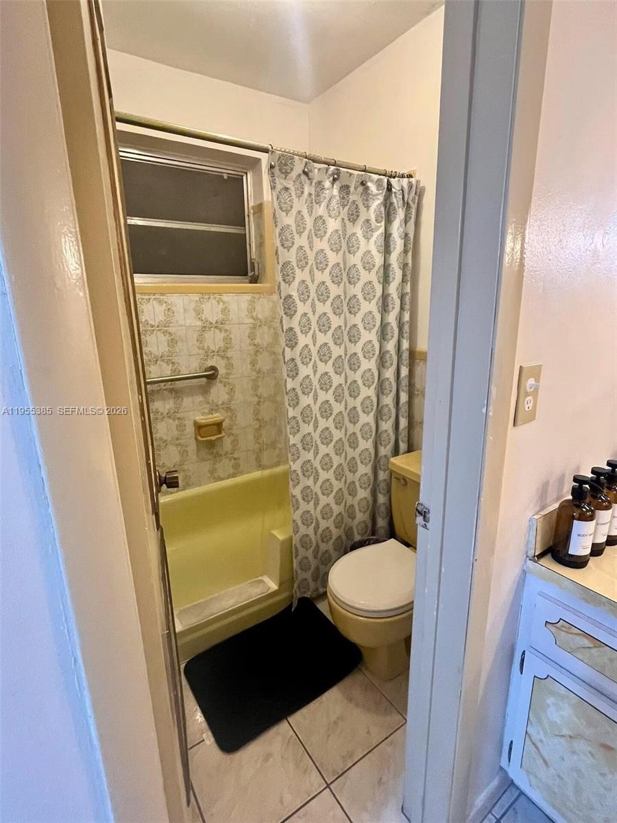 1712 Southwest 13th Street Miami, FL 33145 - Photo 29 of 47