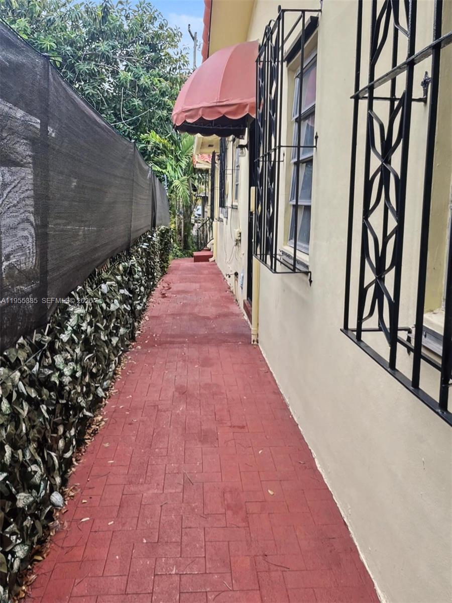 1712 Southwest 13th Street Miami, FL 33145 - Photo 36 of 47