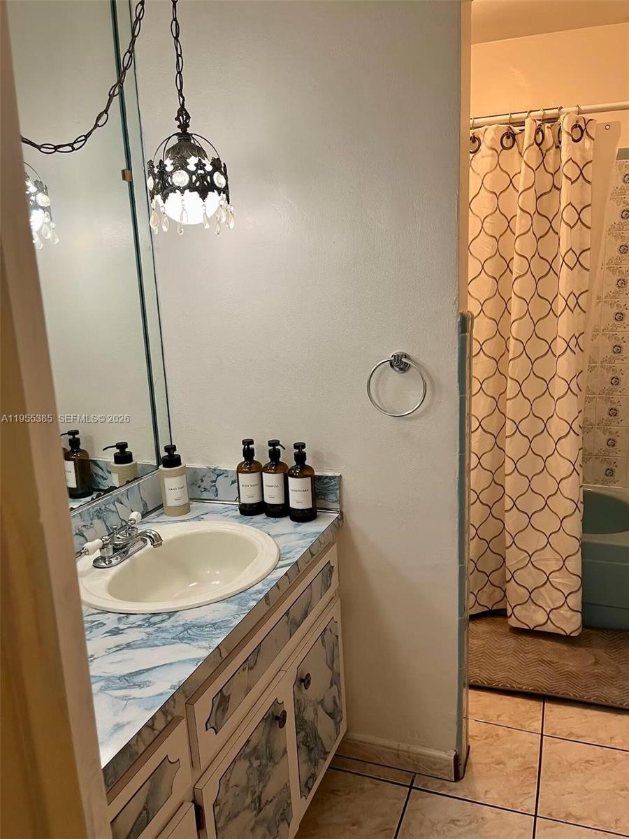 1712 Southwest 13th Street Miami, FL 33145 - Photo 10 of 47