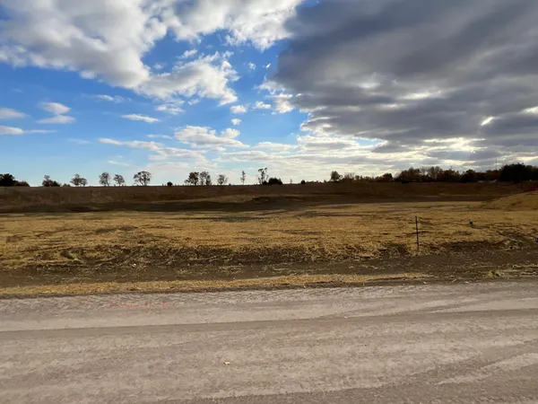 $45,000 | 9 Cottonwood Lake Drive, Windom, MN 56101