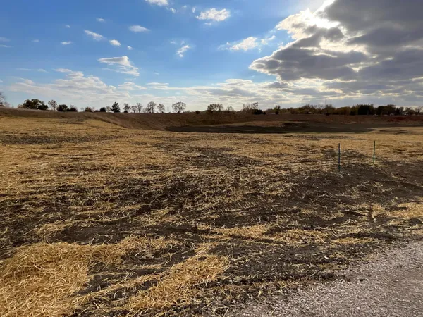 $45,000 | 9 Cottonwood Lake Drive, Windom, MN 56101