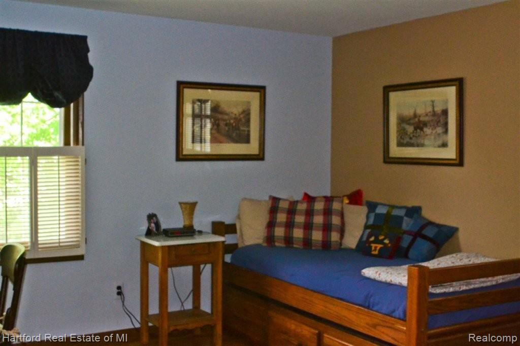 25468 Wykeshire Road Farmington, MI 48336 - Photo 11 of 17 Bedroom
