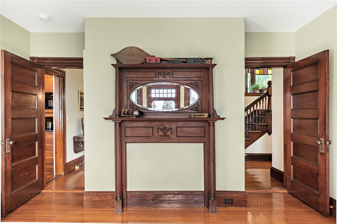 641 Mitchell's Lane Middletown, RI 02842 - Photo 14 of 35