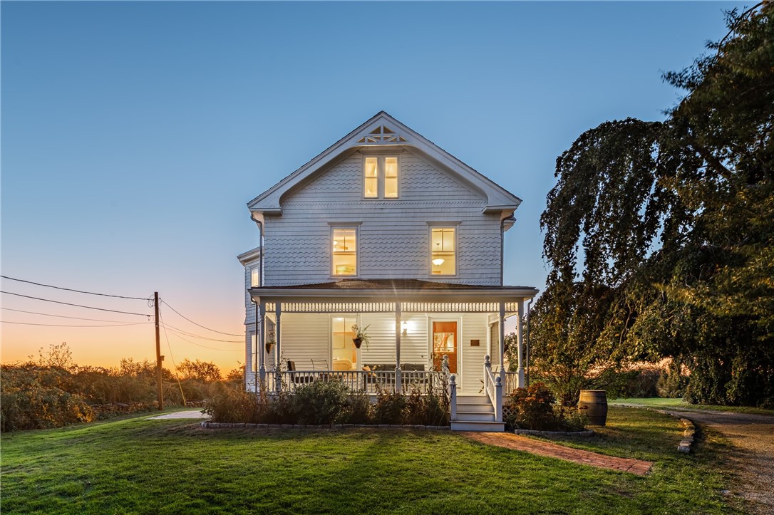 641 Mitchell's Lane Middletown, RI 02842 - Photo 2 of 35