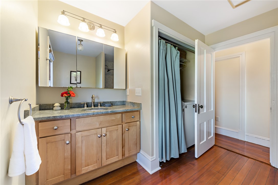 641 Mitchell's Lane Middletown, RI 02842 - Photo 21 of 35