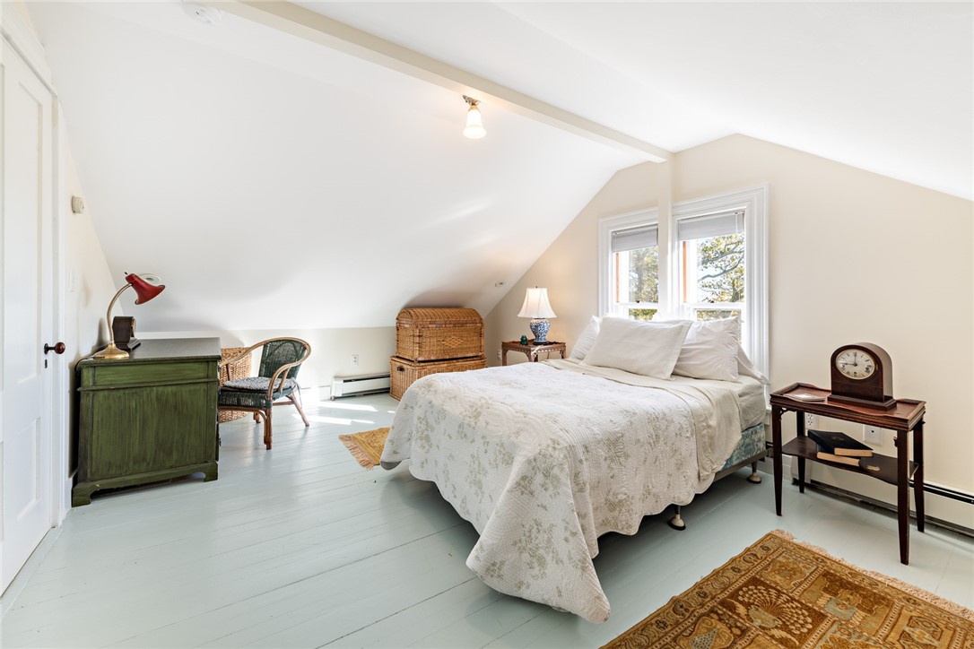 641 Mitchell's Lane Middletown, RI 02842 - Photo 22 of 35