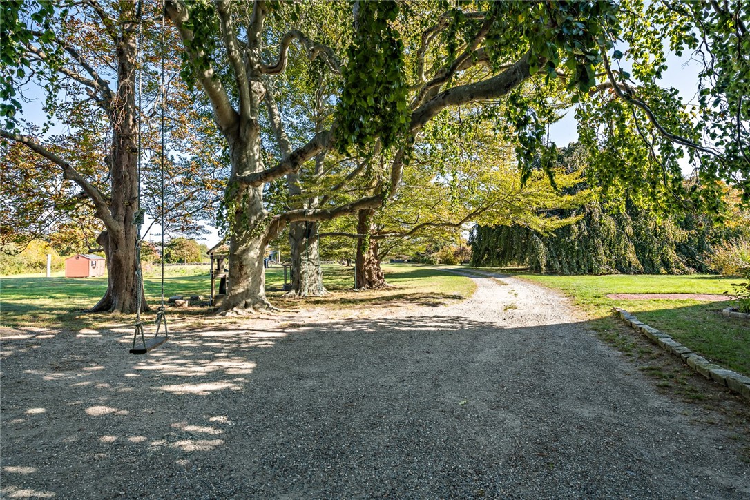 641 Mitchell's Lane Middletown, RI 02842 - Photo 25 of 35