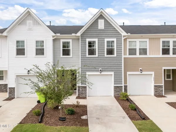 $349,900 | 5923 Woodlawn Drive, Durham, NC 27703
