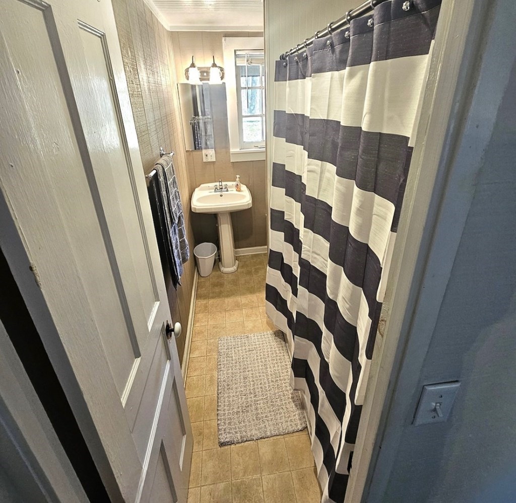 301 Village Road Murphy, NC 28906 - Photo 9 of 19 Gallery Image 9