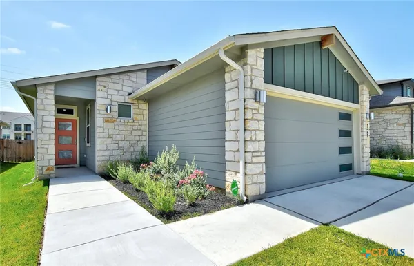 $1,995 | 121 Fairfax Avenue, San Marcos, TX 78666