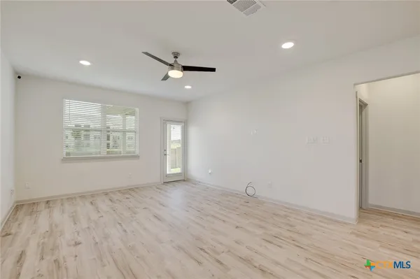 $1,995 | 121 Fairfax Avenue, San Marcos, TX 78666