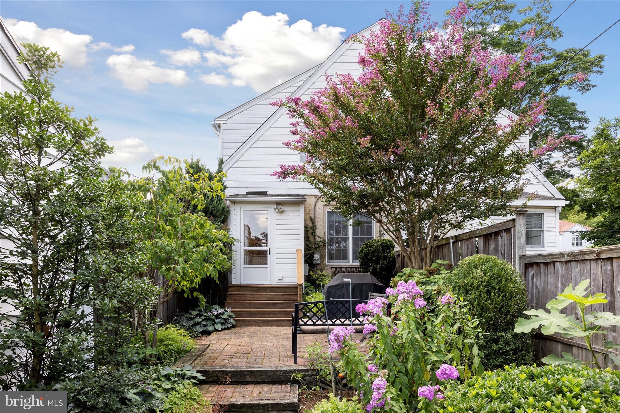 427 Tregaron Road Bala Cynwyd, PA 19004 - Photo 19 of 30 Gallery Image 19