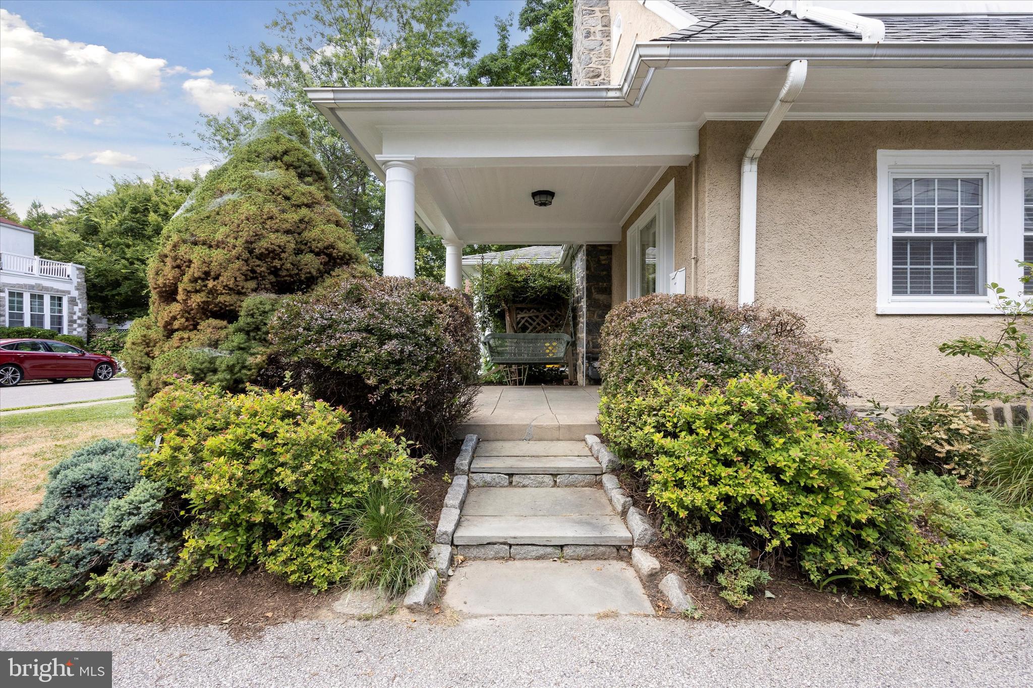 427 Tregaron Road Bala Cynwyd, PA 19004 - Photo 2 of 30 Gallery Image 2