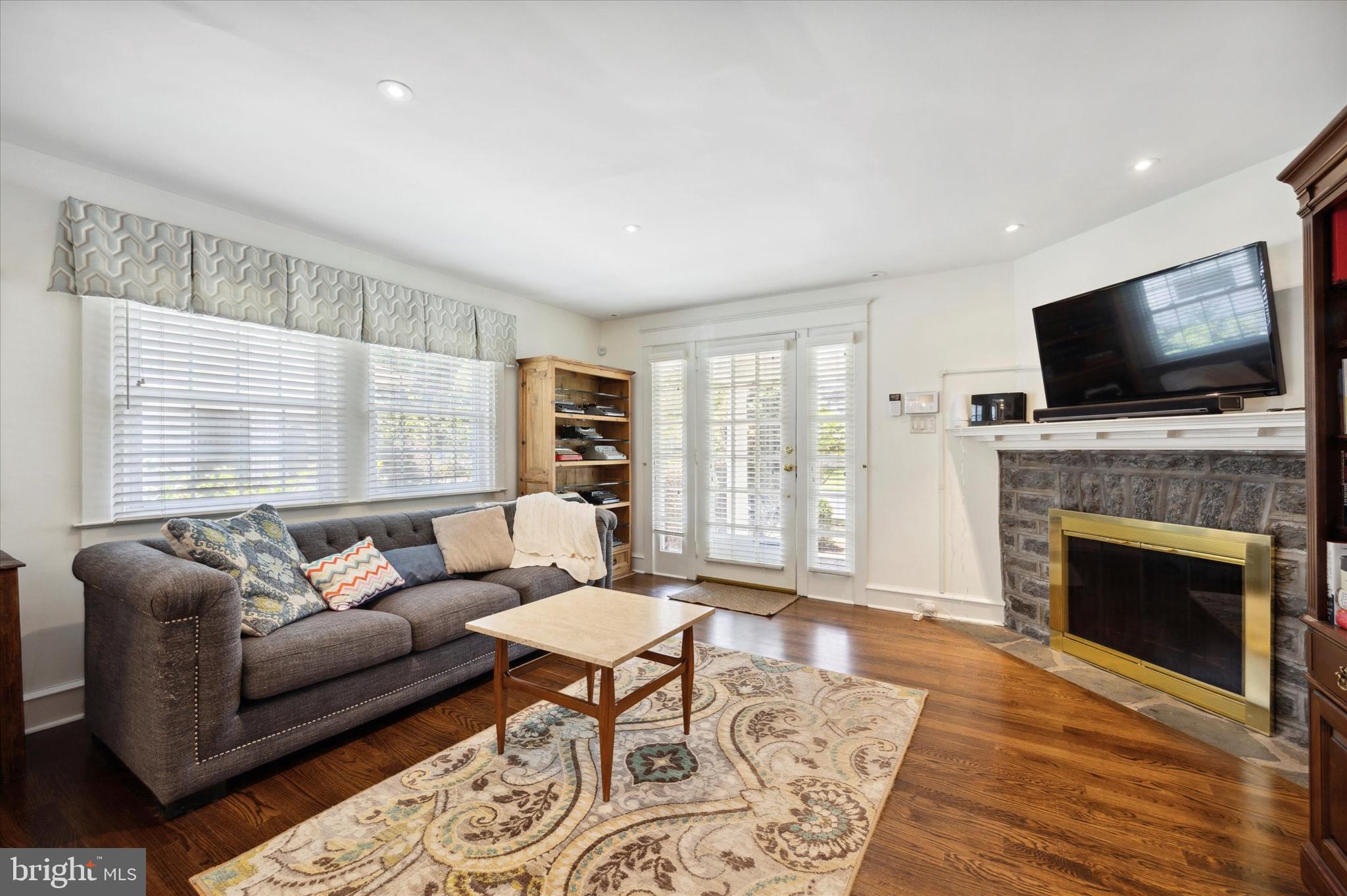 427 Tregaron Road Bala Cynwyd, PA 19004 - Photo 4 of 30 Gallery Image 4