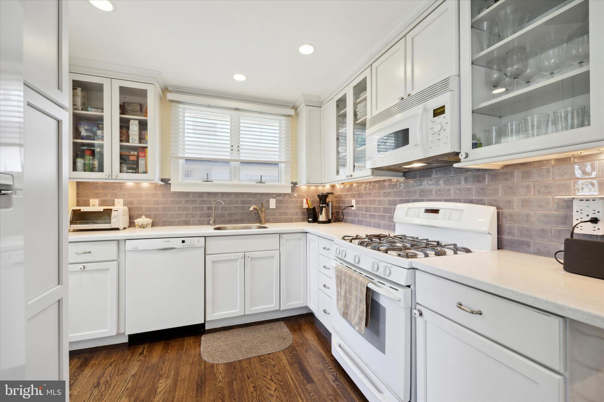 427 Tregaron Road Bala Cynwyd, PA 19004 - Photo 9 of 30 Gallery Image 9