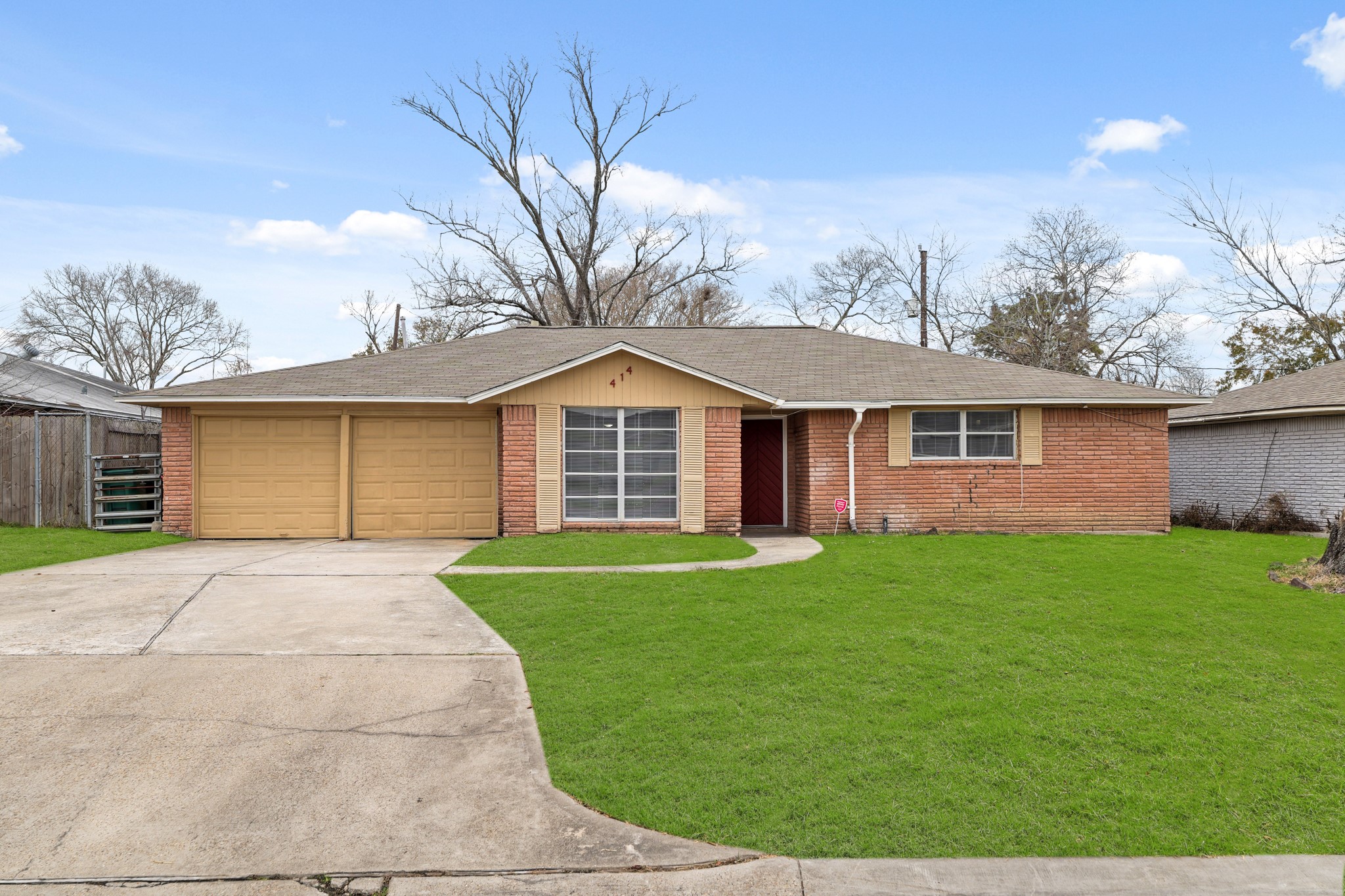 414 Grantham Road Baytown, TX 77521 - Photo 1 of 19