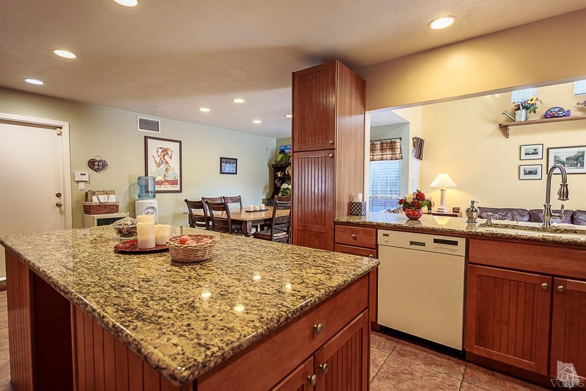3986 Goodwin Avenue Simi Valley, CA 93063 - Photo 8 of 25 Additional Photo