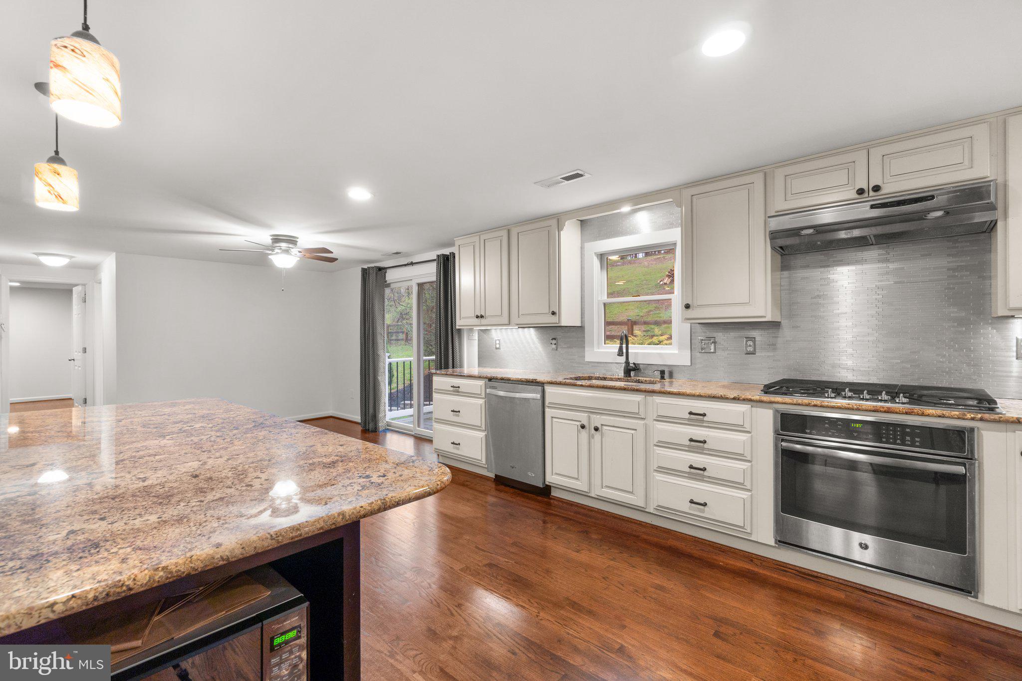 4822 Old Washington Road Sykesville, MD 21784 - Photo 11 of 46 KITCHEN