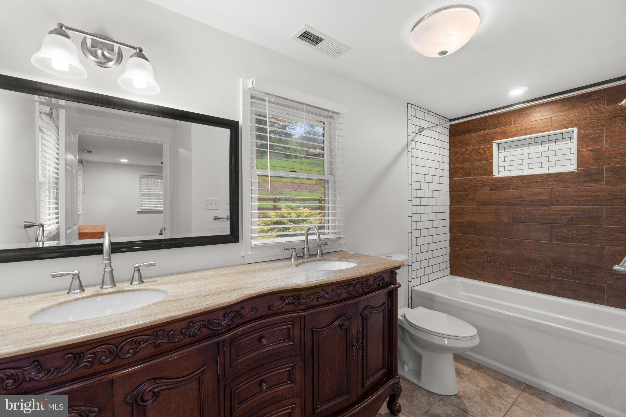 4822 Old Washington Road Sykesville, MD 21784 - Photo 22 of 46 FULL BATH