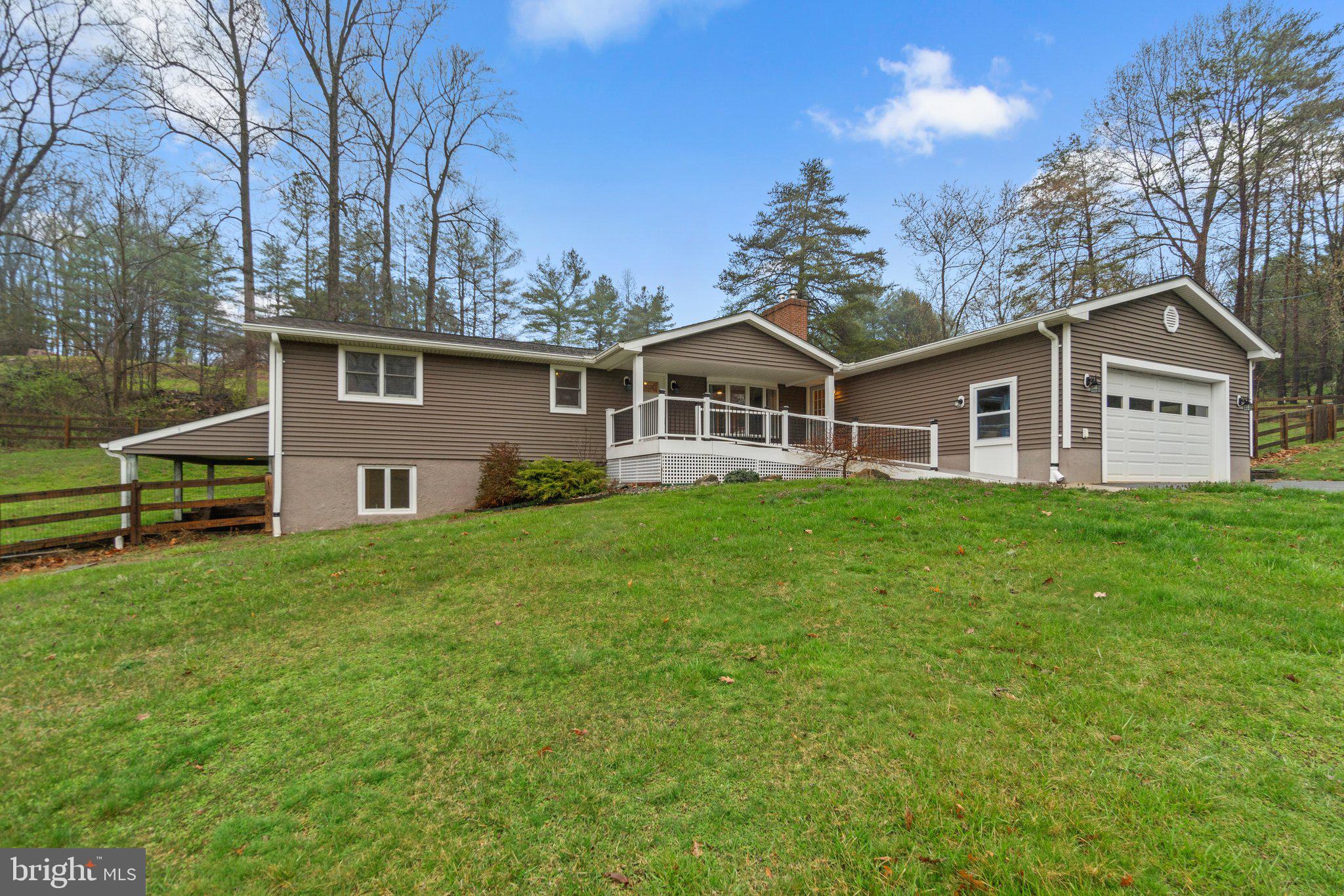 4822 Old Washington Road Sykesville, MD 21784 - Photo 3 of 46 WELCOME HOME!