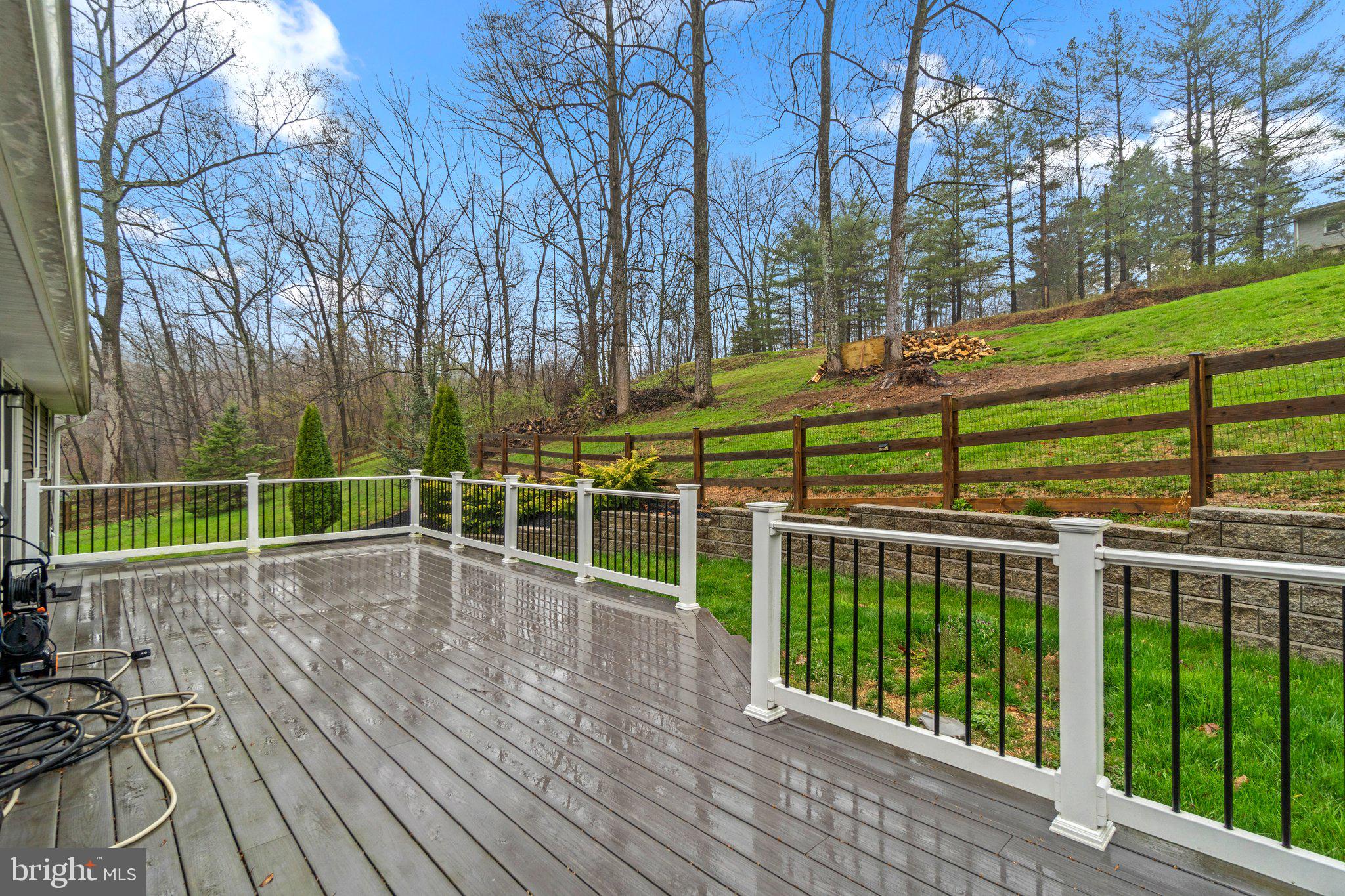 4822 Old Washington Road Sykesville, MD 21784 - Photo 38 of 46 DECK