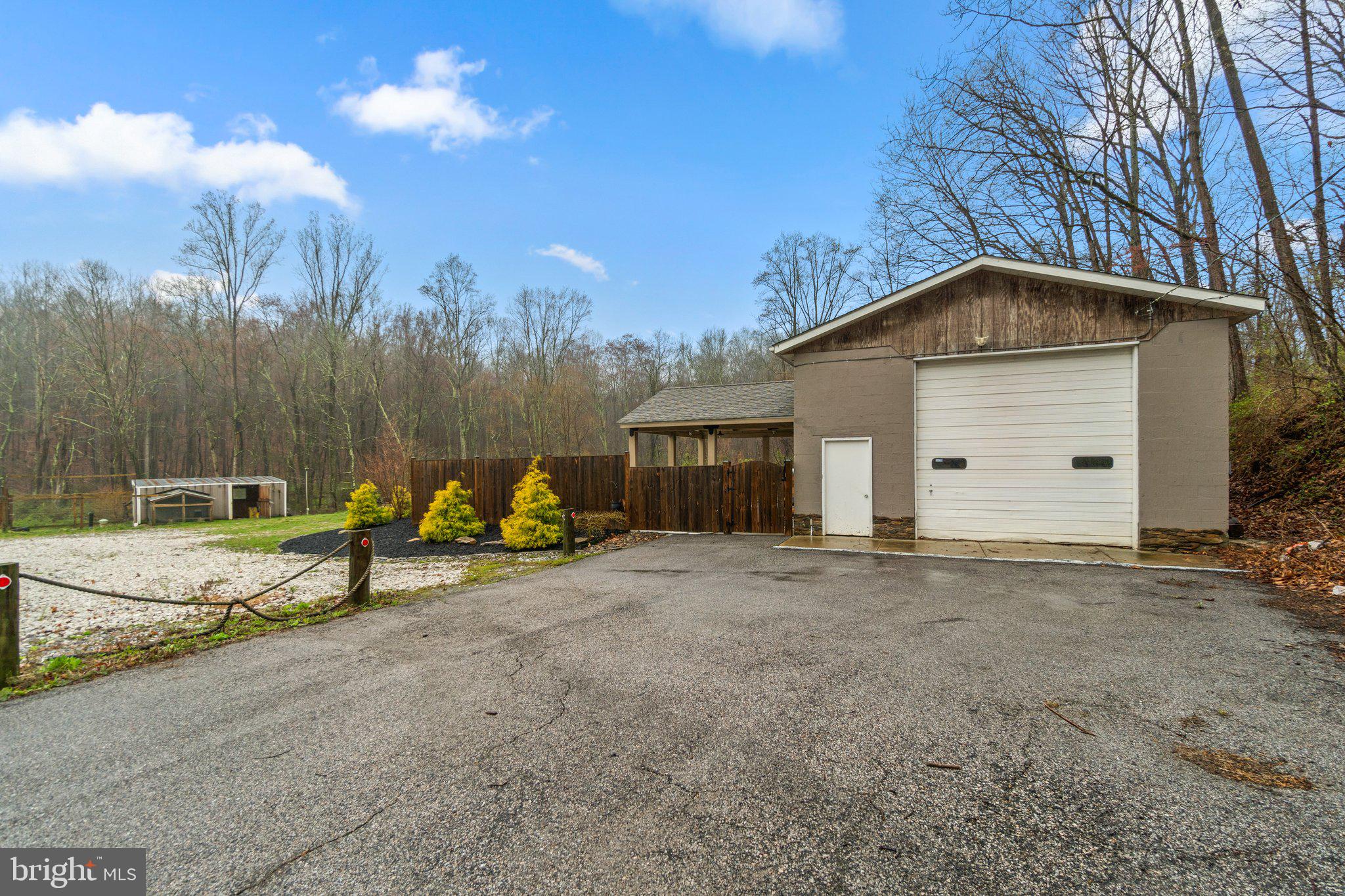 4822 Old Washington Road Sykesville, MD 21784 - Photo 43 of 46 GARAGE