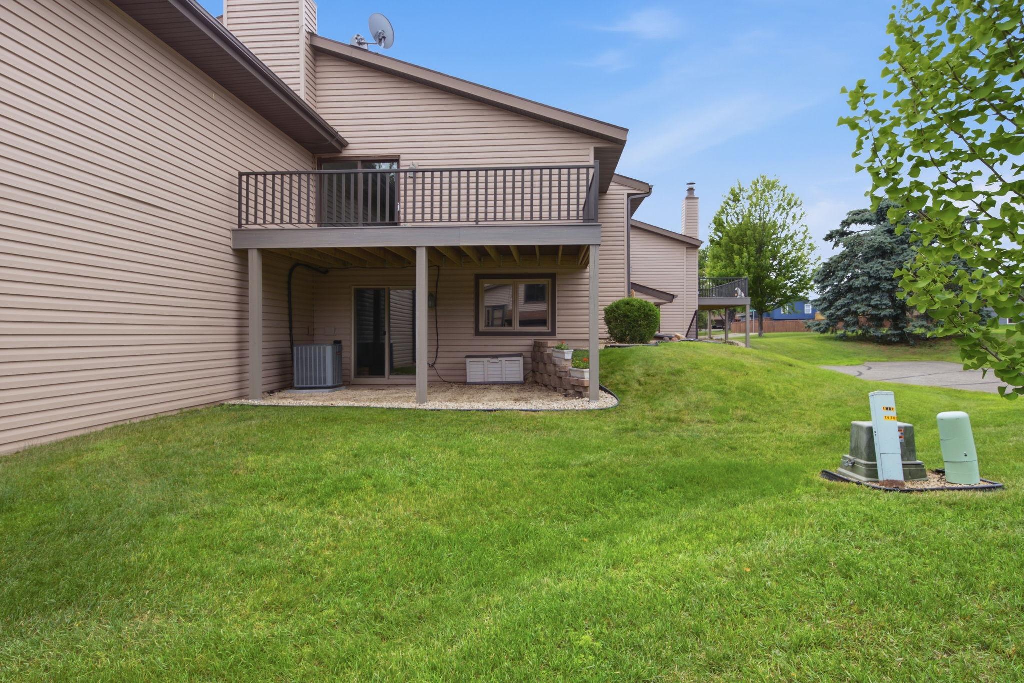 14700 Embry Path Apple Valley, MN 55124 - Photo 29 of 33