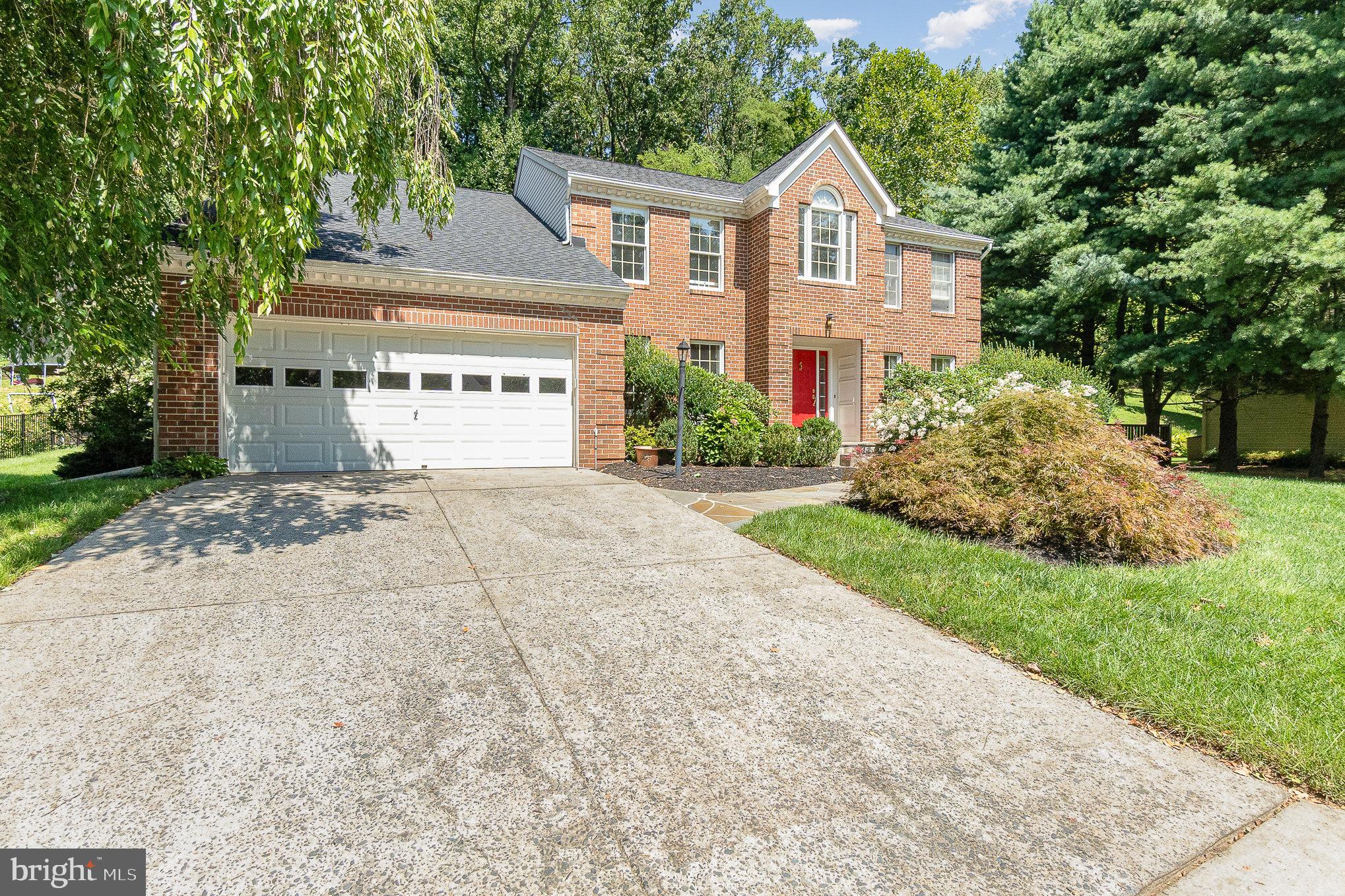 1220 Brookview Road Towson, MD 21286 - Photo 25 of 56 Driveway
