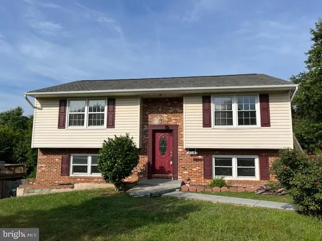$2,800 | 10310 Meadowview Drive, Fredericksburg, VA 22408