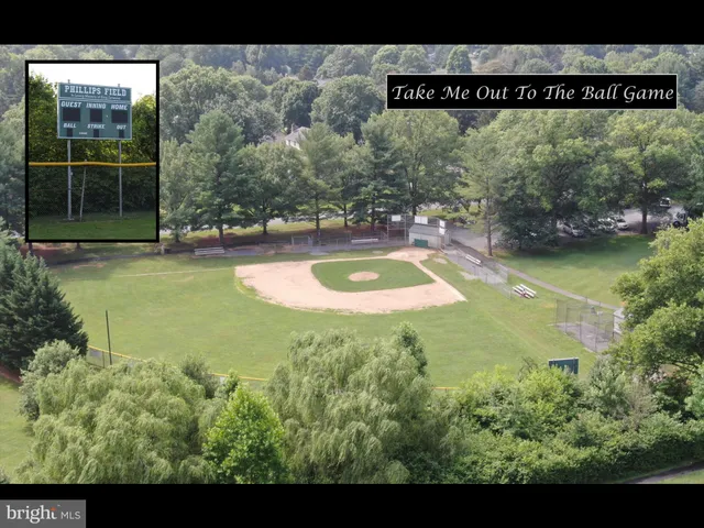 a view of a field with an outdoor space