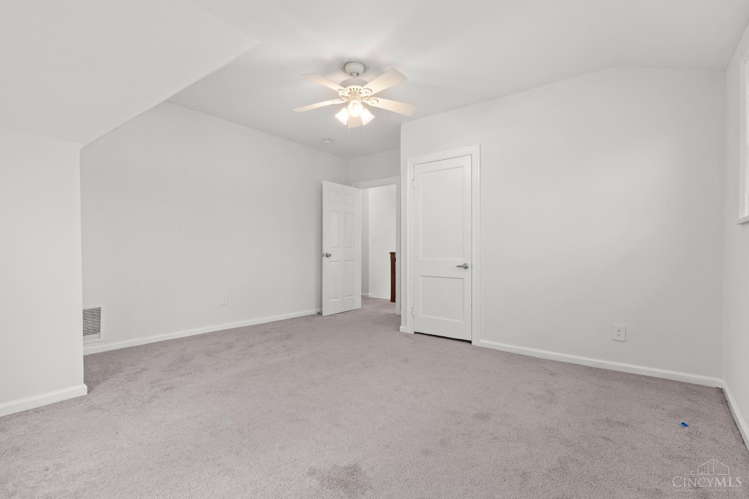 4317 Smith Road Norwood, OH 45212 - Photo 28 of 46