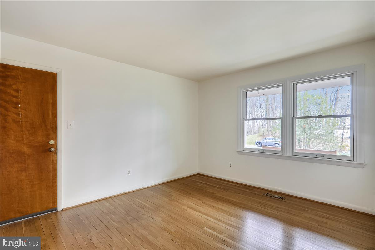 16400 Kipling Road Derwood, MD 20855 - Photo 8 of 24 Den